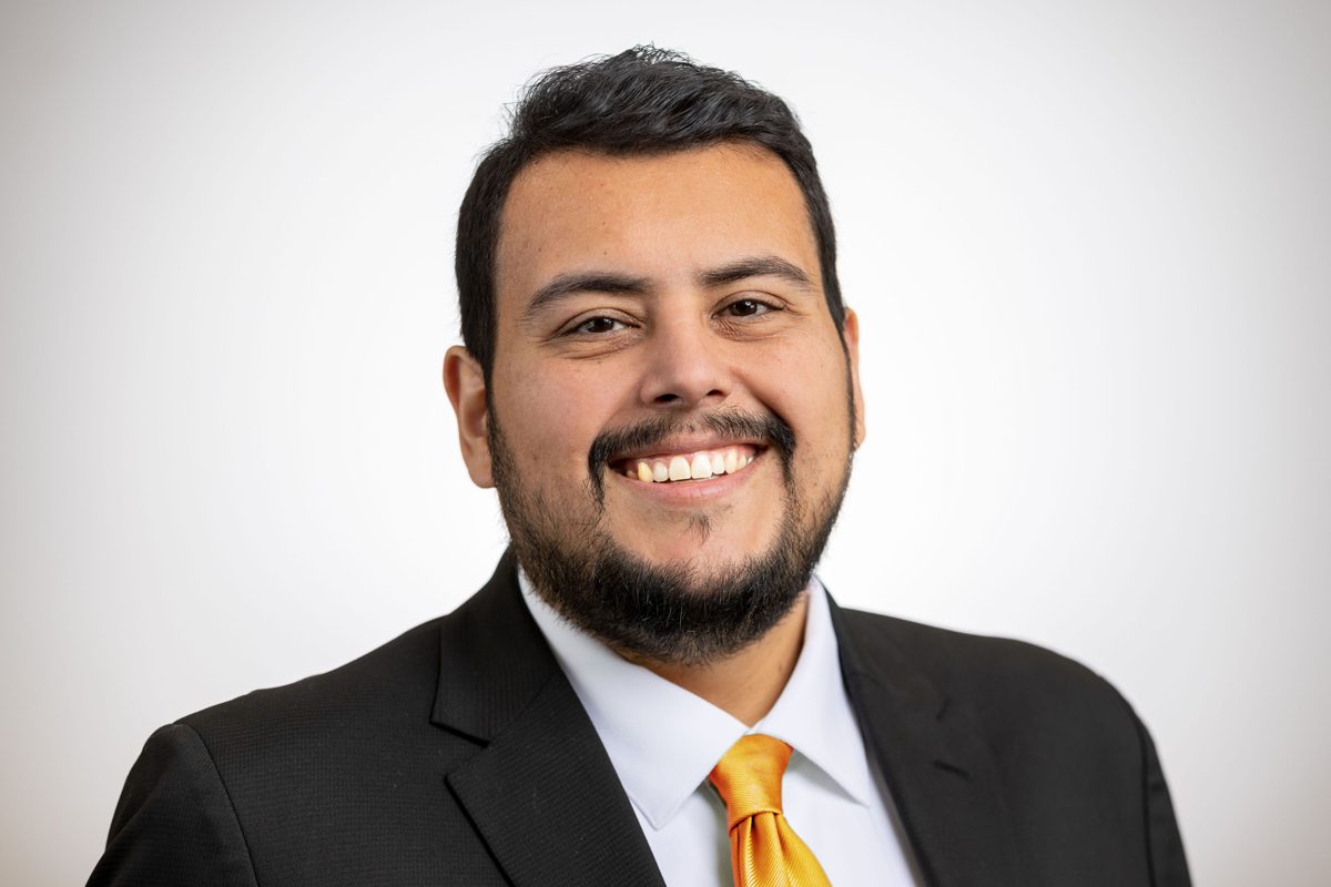 Portrait of author David Luna